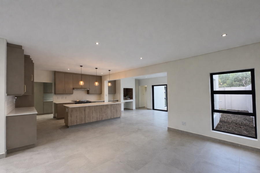 4 Bedroom Property for Sale in Sandown Western Cape